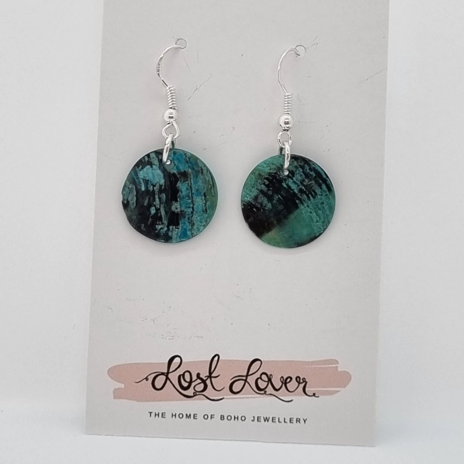 Natural Akoya Shell Earrings – Embrace Coastal Chic! 3 Natural Akoya Shell Earrings – Embrace Coastal Chic! - Image 3